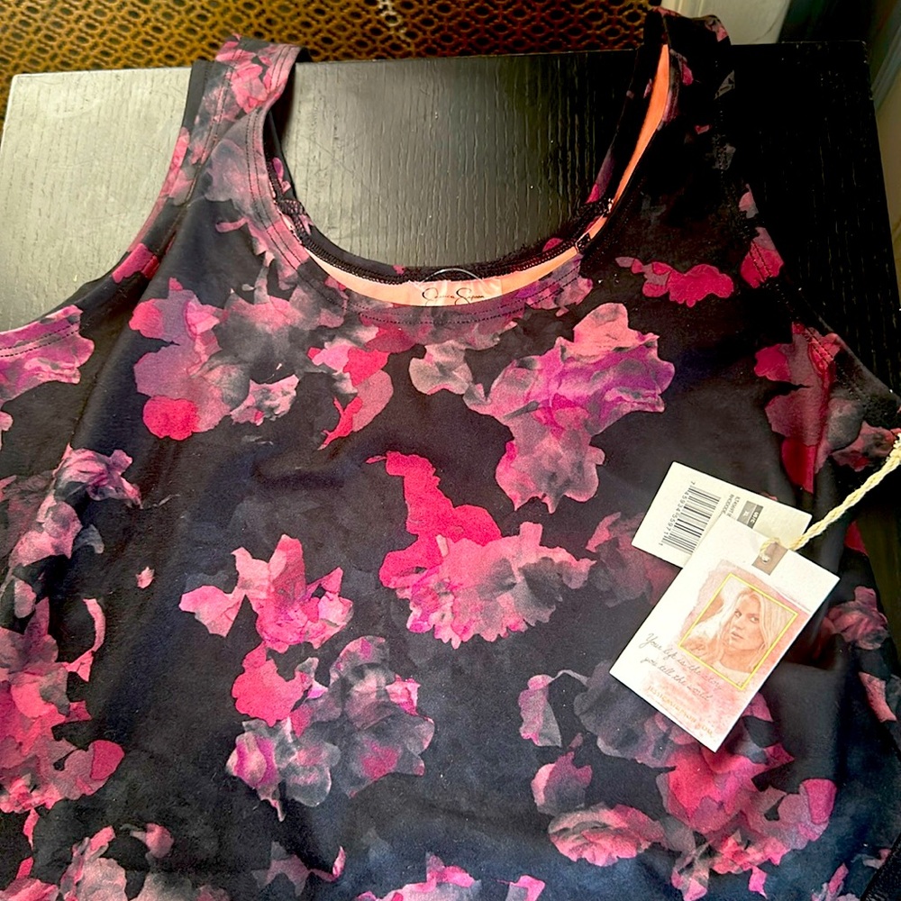 Jessica Simpson tank top